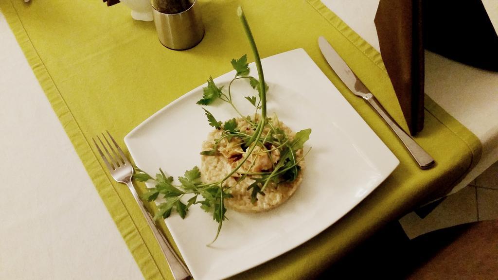 Dworek Bialy Domek Smardzewice Luaran gambar